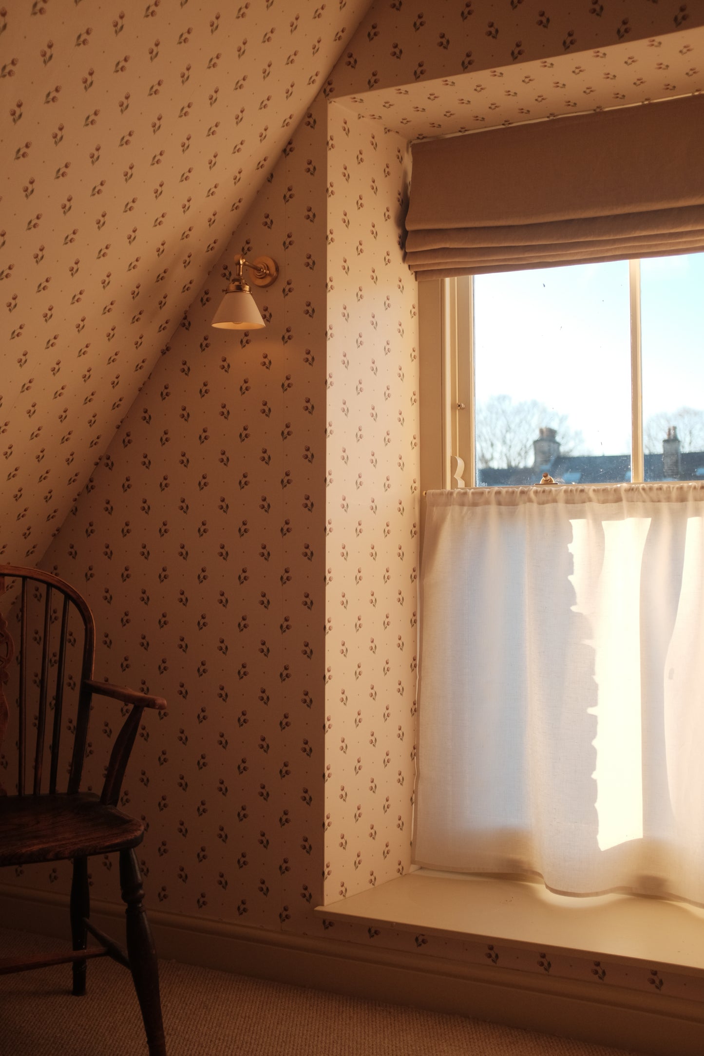 Floating style café curtain set