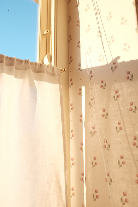 Floating style café curtain set