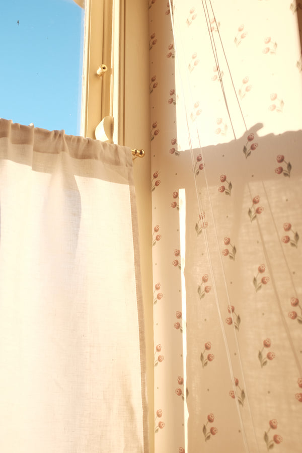 Floating style café curtain set