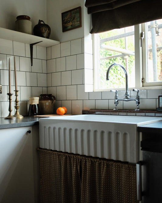 Pedestal Style Café Curtain Set